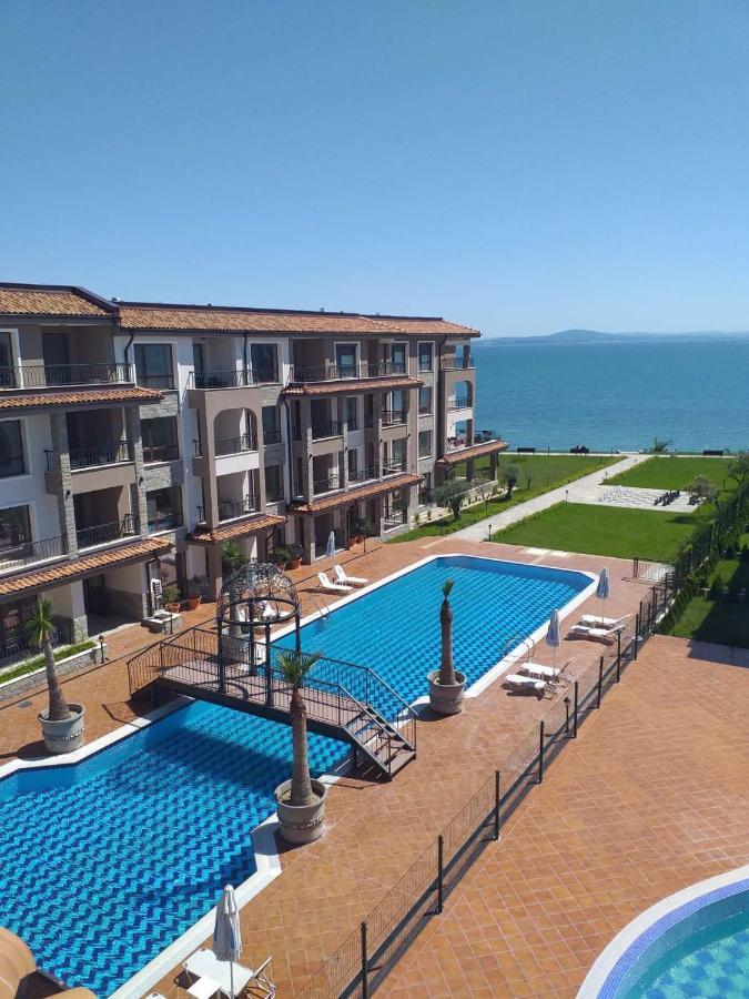 Burgas Beach Resort 2 Apartments Ngoại thất bức ảnh